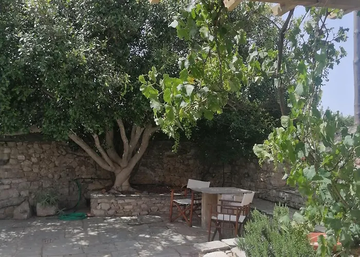Evgenia's Traditional House Vilă